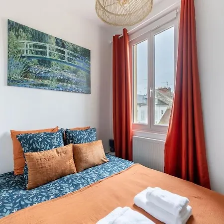 Le Petit Monet - Center Near Train Station Daire *