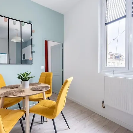 Le Petit Monet - Center Near Train Station Daire