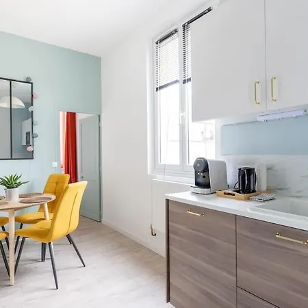 Le Petit Monet - Center Near Train Station *