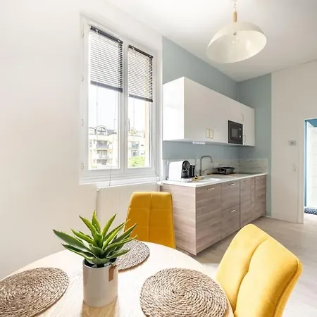 Le Petit Monet - Center Near Train Station Vernon (Eure)